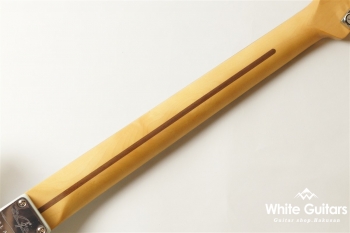 Player Plus Stratocaster HSS - Belair Blue